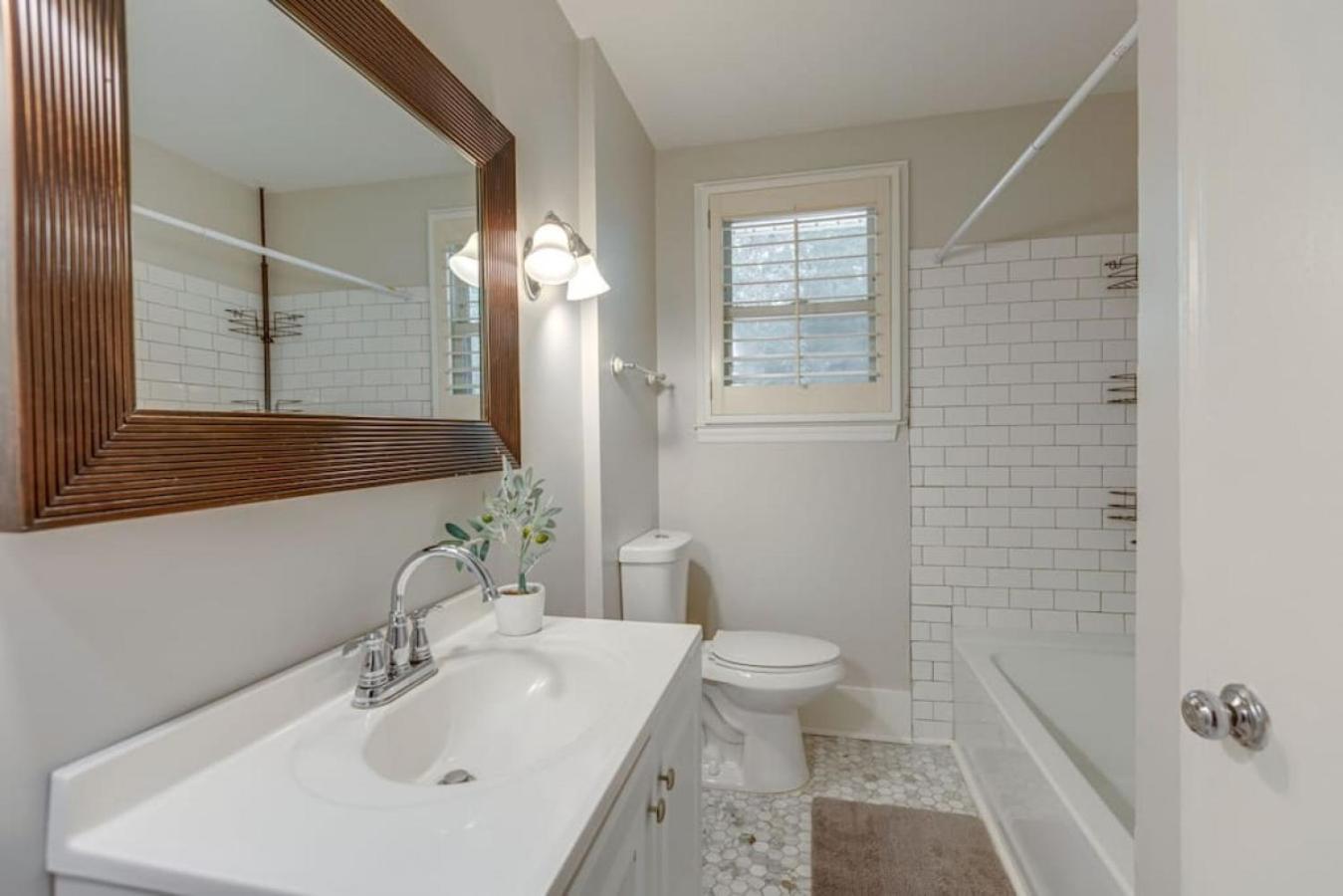Figuers Bungalow 2 Bd 1 Bath Central Location Franklin Bagian luar foto